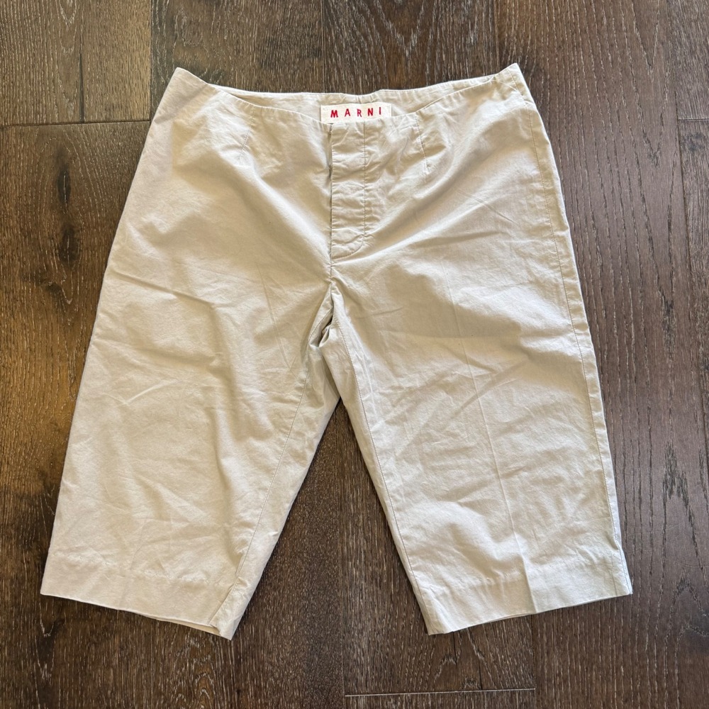 Marni Women Beige Knee Length Shorts Made in Italy Size 42 Button Fly Minimalist